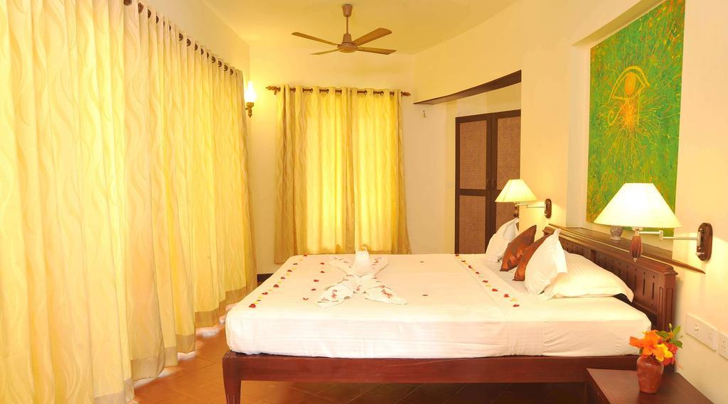 Ananda Lakshmi Ayurveda Retreat Hotel Chowara Екстериор снимка