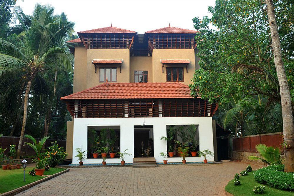 Ananda Lakshmi Ayurveda Retreat Hotel Chowara Екстериор снимка
